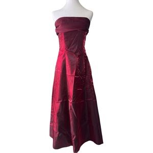 Morgan & Co. by Linda Bernell Red maxi Strapless Dress Size 6 prom